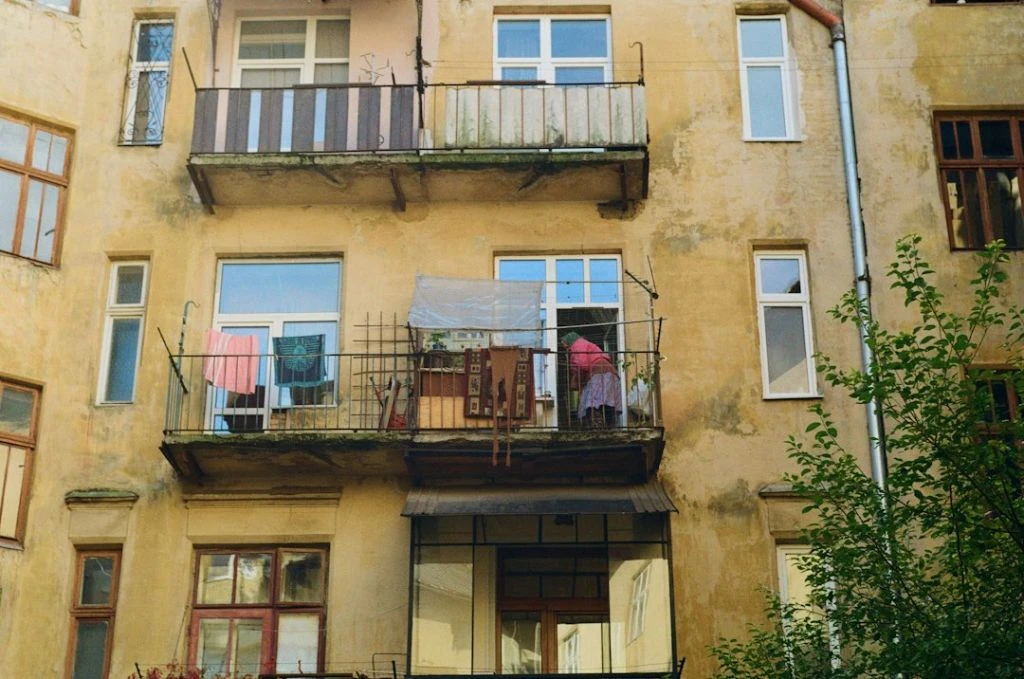 Оренда квартири у Львові з’їдає 76% доходу: однокімнатні подорожчали до 24,8 тисячі грн
